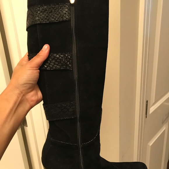 Tall Boot - Picture 3 of 6